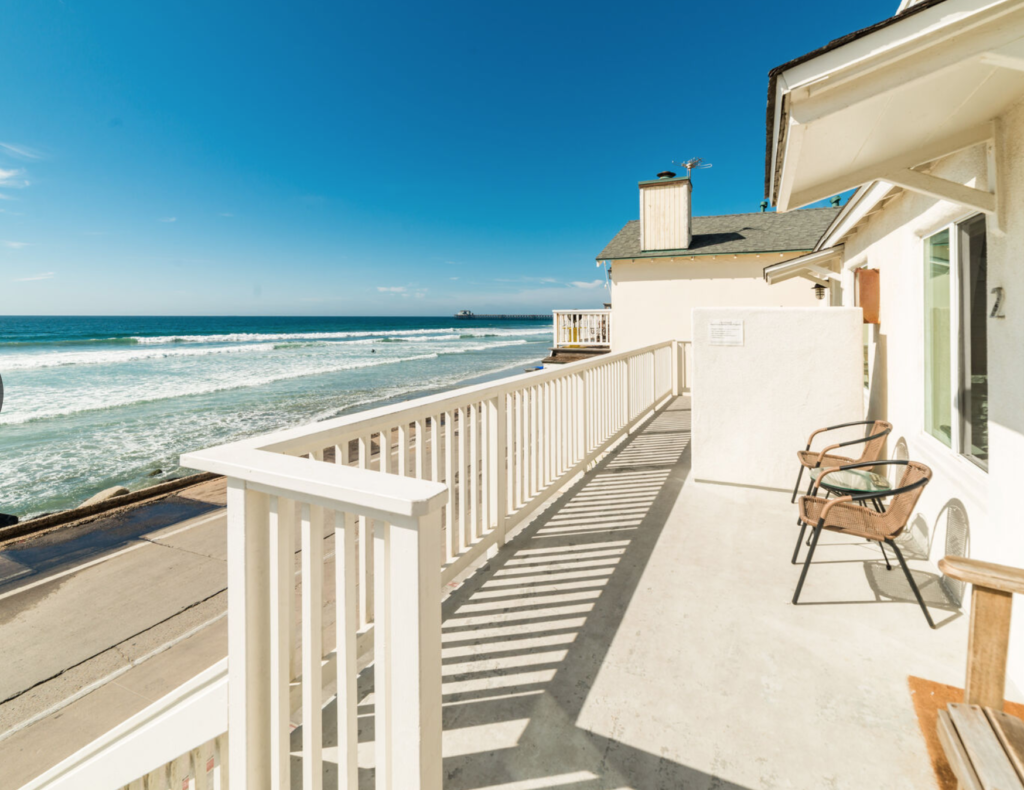 Oceanside Vacation Flats | Oceanside Vacation Rentals| The Brick Hotel