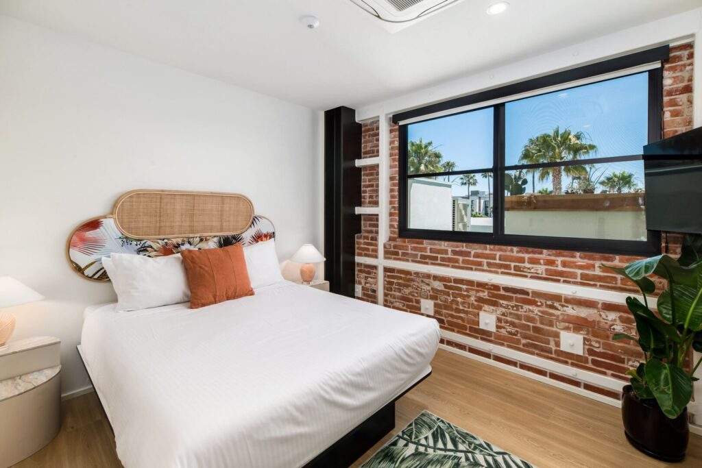 Reserve your Brick Hotel standard room